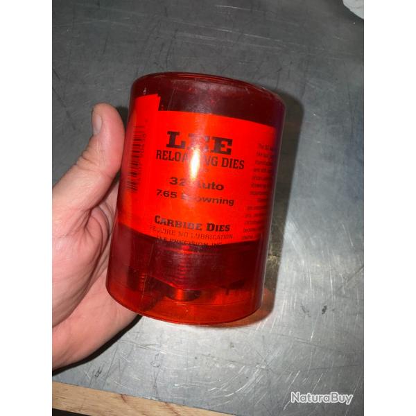 JEU D'OUTILS DE RECHARGEMENT LEE  CALIBRE  32 AUTO, 7.65 BROWNING