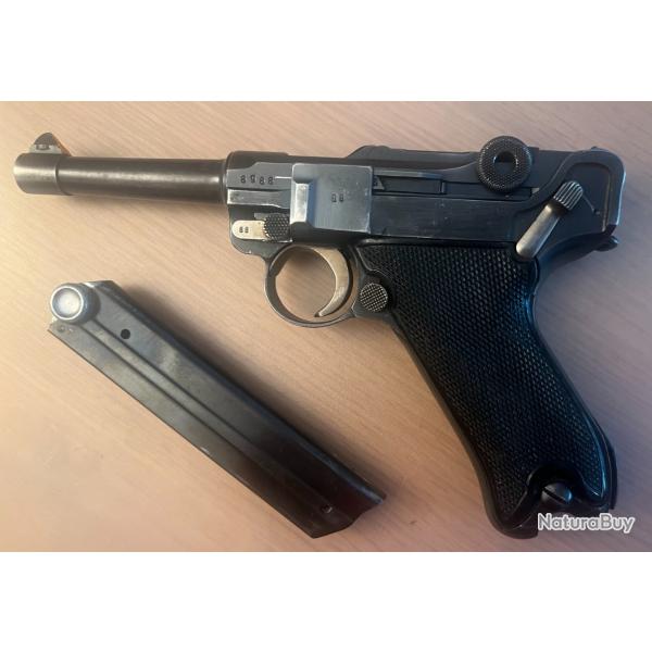 Mauser P08 ann�e 40 avec �tui et 3 chargeurs vides
