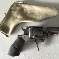 Jolie petit BULLDOG en 320, 5 coups Cat&eacute;gorie D