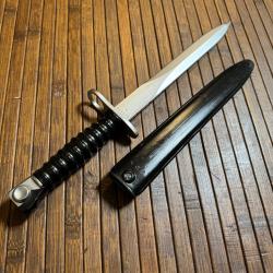 TR&Egrave;S BELLE BA&Iuml;ONETTE FASS STGW 57  AVEC FOURREAU