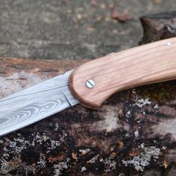 Couteau Pi&eacute;montais Manche Bois Olivier Lame Acier Damas 128 Couches Sheepsfoot Fabric Artisanale