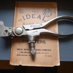 Pince Ideal / outil de rechargement avec moule &agrave; balles int&eacute;gr&eacute; en calibre 32-40