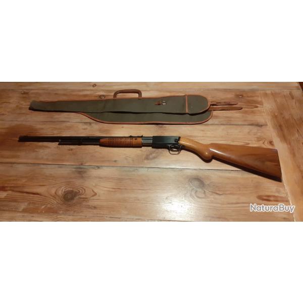 CARABINE BROWNING � pompe  mod�le trombone cal 22L avec etui de transport d'origine