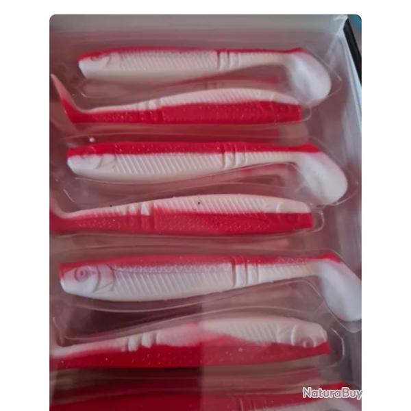 Leurre souple blanc est rouge lot