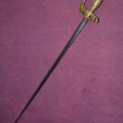 Belle Ep&eacute;e d'officier &eacute;poque Louis XVI lame grav&eacute;e.