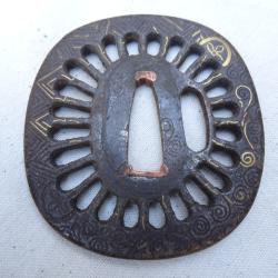 203- lot tsuba en fer pour katana ou wakisashi, sabre  japonais