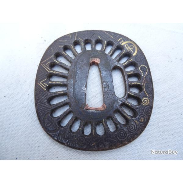 203- lot tsuba en fer pour katana ou wakisashi, sabre  japonais