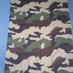 Ch&egrave;che camoufl&eacute; militaire neuve