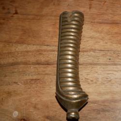 Fus&eacute;e de poign&eacute;e de sabre briquet 1767 pi&egrave;ce en laiton