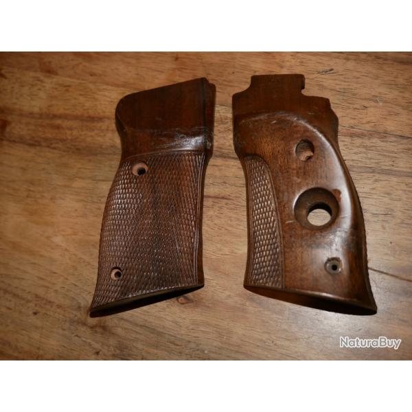 Plaquettes bois de BERETTA M76 en 22LR (mod�le avec lest en plomb)