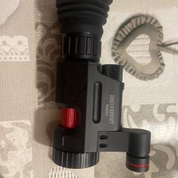 Vend Monoculaire de Vision Nocturne Discovery nv001 &agrave; monter sur une lunette .