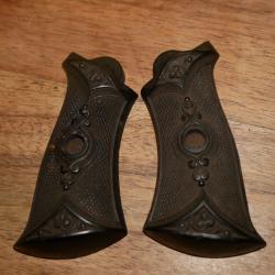 Paire de plaquettes de revolver en 9mm &agrave; broche neuves jamais mont&eacute;e