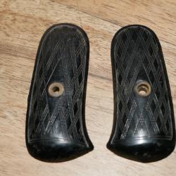 Paire de plaquettes de revolver BOSSU mod&egrave;le de taille moyenne (8mm, 380, 7.65mm)
