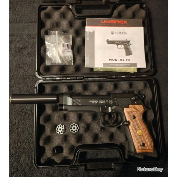 UMAREX BERETTA 92FS  4.5mm diabolo finition noir crosse bois +adaptateur et mod�rateur de son