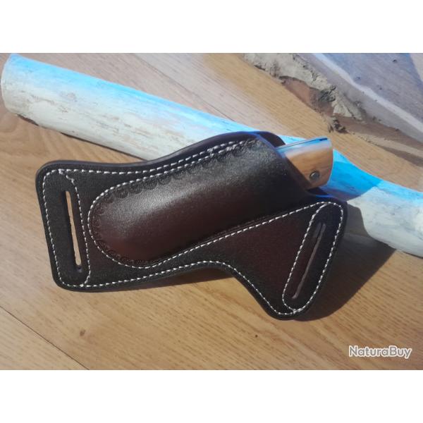 Etui � couteau cuir.