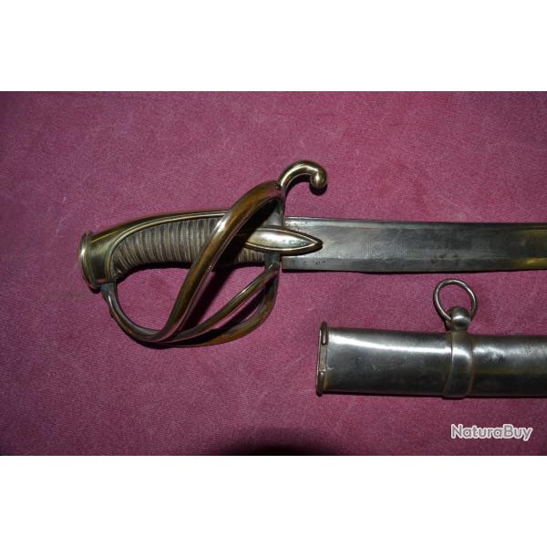 Sabre d'officier du 5 �me hussard cavalerie bas Rhin Alsace guerre r�volution empire