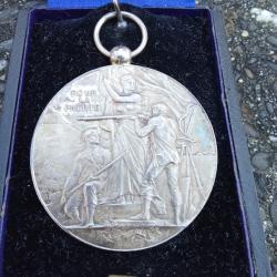 Rare, tr&eacute;s rare M&eacute;daille - SOCIETE MIXTE DE TIR DE MONTMELIAN - dat&eacute;e 1896