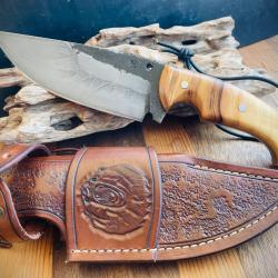 Couteau fixe artisanal / &eacute;tui