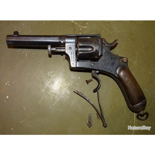 Revolver Bodeo Mod�le 1889 (vers 1890) - Neutralis� artisanalement - Beau bronzage d'origine - D�co