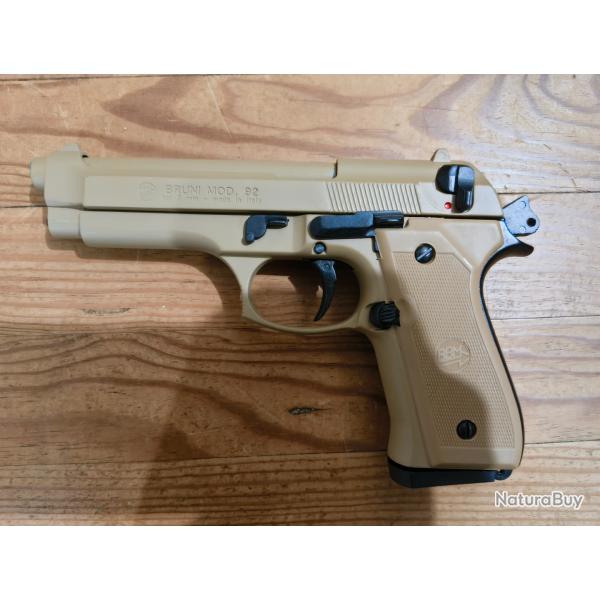 Pistolet 9mm PAK Bruni 92 d�sert
