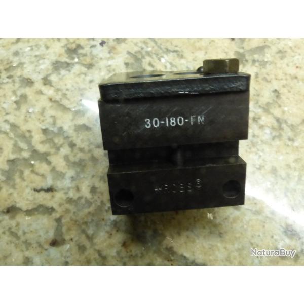 Moule � balles   RCBS   Calibre 30  / 180 grains  nez plat / gas check.