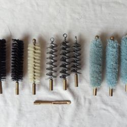 Lot de 10 &eacute;couvillons ( acier ,crin, laine ,chiffon )en calibre 24.