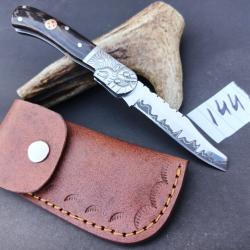 Couteau de pliant fait &agrave; main lame acier D2 manche en bois de Weng&eacute; 144