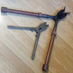 Lot de deux pinces coupes barbel&eacute;s Allemandes