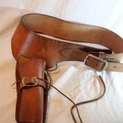 WESTERN - ceinturon et &eacute;tui cuir fauve revolver far-west western cavalerie cowboy - ref FON25WES001