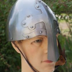 Heaume casque m&eacute;di&eacute;val NORMAND en acier du XI - XII&egrave; si&egrave;cle ref EBR24CSQ010