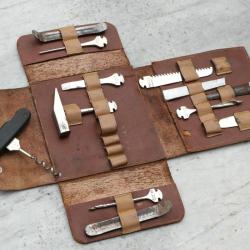 RARE Trousse outils pour la r&eacute;paration moto BONSA DRGM Germany - COU25REP001