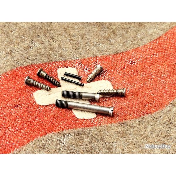 Lot Suisse Schmidt Rubin K31 Pi�ces d�tach�es Vis