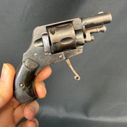 RARE REVOLVER PUPPY calibre 22short