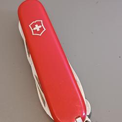 ANCIEN COUTEAU 8 pi&egrave;ces, VICTORINOX