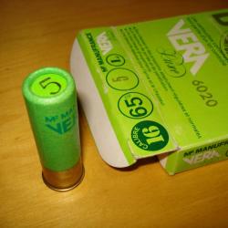 Ancienne boite de  cartouches VERA  Luxe  MANUFRANCE cal 16 65 mm   en carton  et en excellent &eacute;tat.