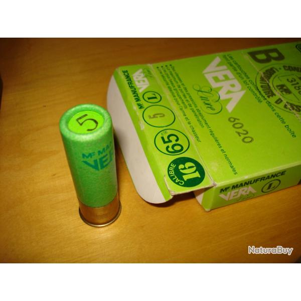 Ancienne boite de  cartouches VERA  Luxe  MANUFRANCE cal 16 65 mm   en carton  et en excellent �tat.
