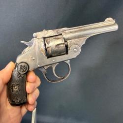 EXCELLENT REVOLVER IVER JOHNSON cal. 22LR