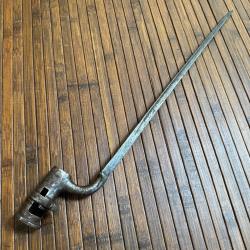 BA&Iuml;ONNETTE A DOUILLE ANGLAISE, POUR L'INDE ?