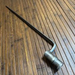 BA&Iuml;ONNETTE A DOUILLE 1822 FRANCE AVEC MATRICULE ET POIN&Ccedil;ONN&Eacute;ES