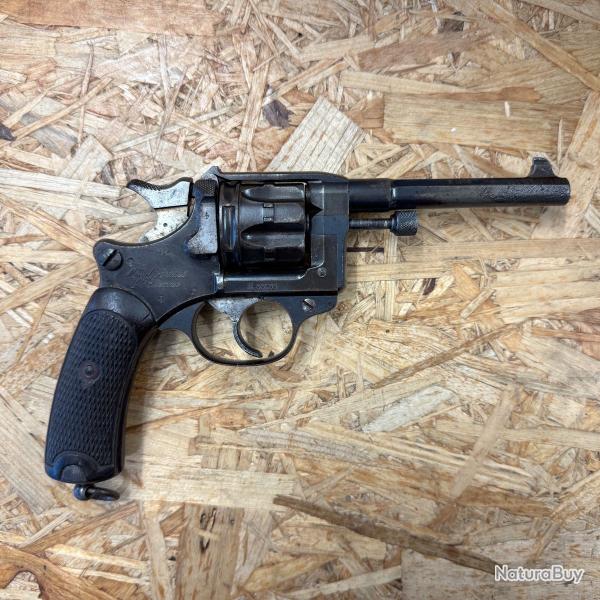 Revolver MAS Manufacture d'Armes de Saint Etienne Model 1892 fabrication de 1908 Cal. 8mm /92 Lebel