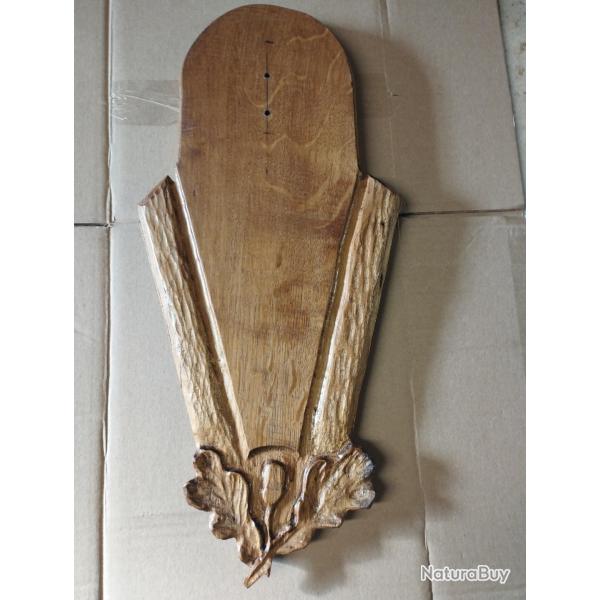 BEL ECUSSON SCULPTE FEUILLES CH�NE FABRICATION ARTISANALE 49X23CM TROPHEE CHASSE CERF MOUFLON
