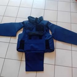 ENCHERE GILET PARE BALLES TRES RARE AVEC PROTEGE BRAS ET PROTEGE AINE EN 3A