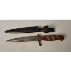 Couteau de tranchee allemand 14-18 Marquage initiales KJ 1918