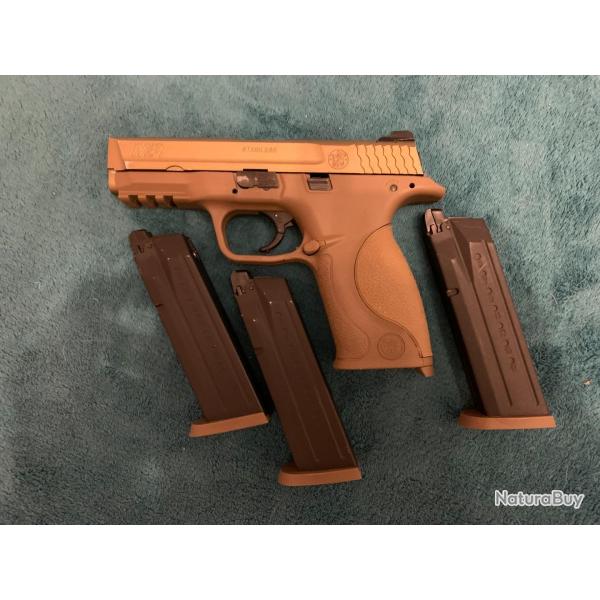 R�plique de poing Airsoft M&P9 Licence Smith&Wesson (VFC)