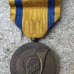 Medaille Federation Nat. Ancien Chasseurs a Pied/Alpins-Poin&ccedil;onn&eacute;e