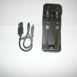 Promotion !!!  Chargeur batterie pour pile ( r&eacute;f : 14250 - 16340 - 18650 et 26650 )