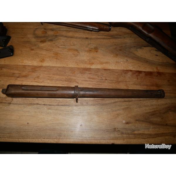 F�t avec ses grenadi�res et embouchoir de carabine LEBEL SCOLAIRE