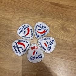 &Eacute;cussons directions police