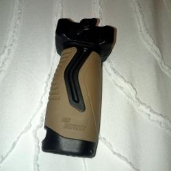 Poign&eacute;e tactique garde main IMI d&eacute;fense noir/tan