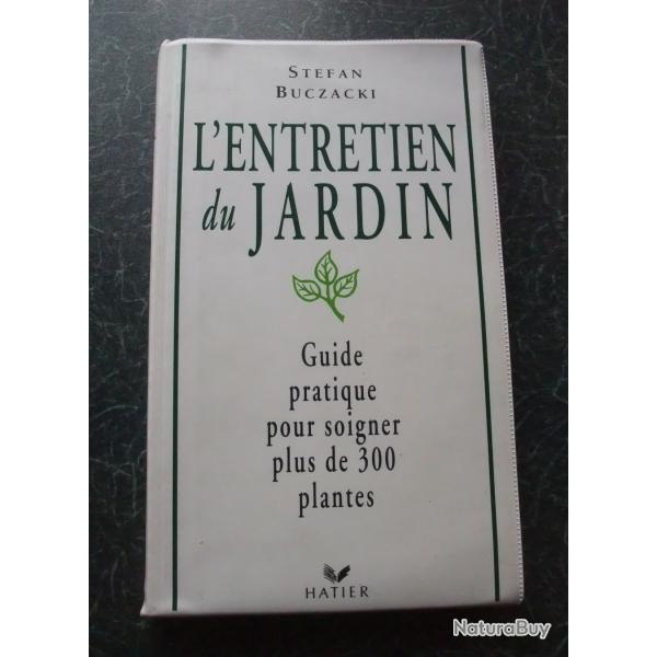 Lot de 5 livres sur le jardinage et son environnement (guide, entretien, maison fleurie ... )